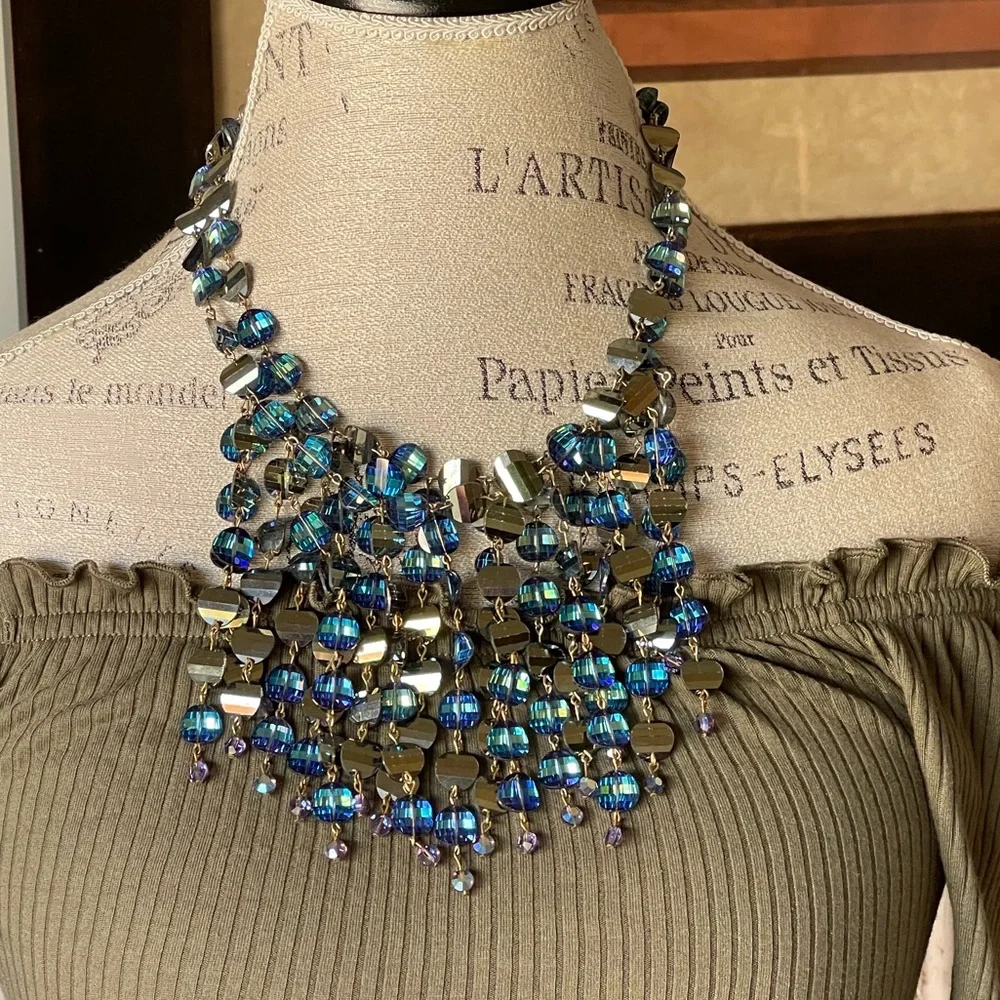 Swarovski Pageant-Worthy Cascade Necklace of Scarce Wisteria Pagoda Crys…